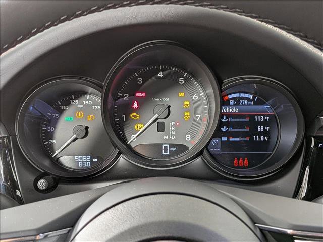 Certified 2025 Porsche Macan image 17