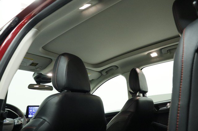 Used 2022 Ford Escape SEL w/ SEL Stealth AWD Package image 27