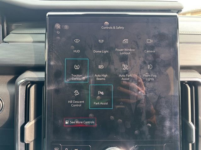 Used 2024 GMC Acadia AT4 image 50