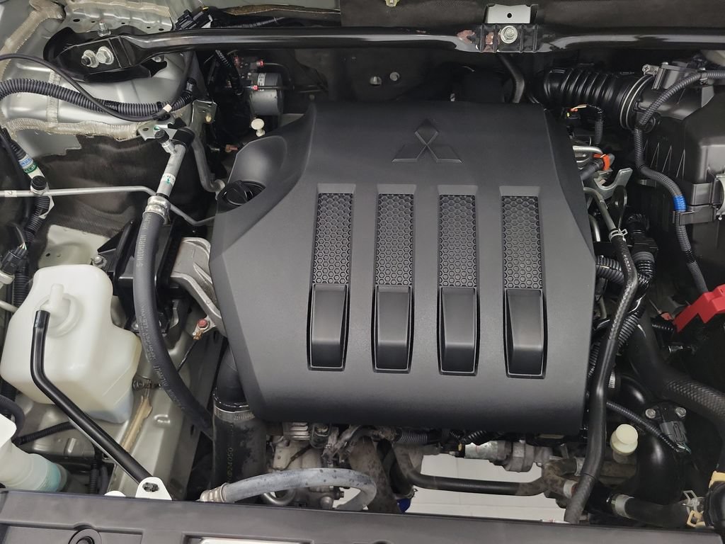Used 2024 Mitsubishi Eclipse Cross SE AWD/4WD image 9