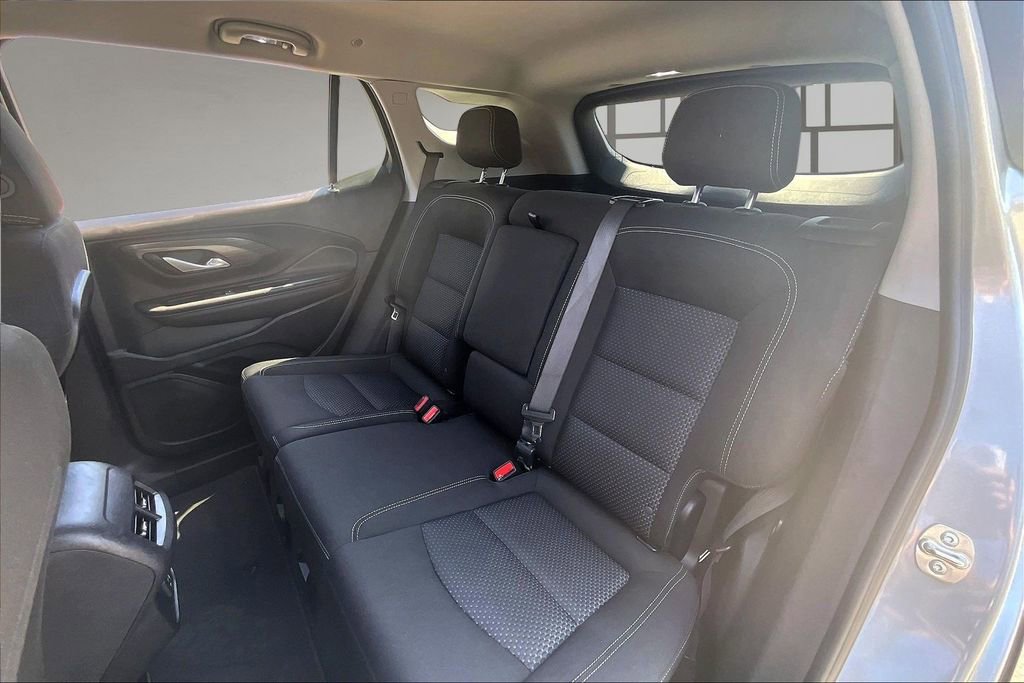 Used 2024 GMC Terrain SLE AWD/4WD image 21