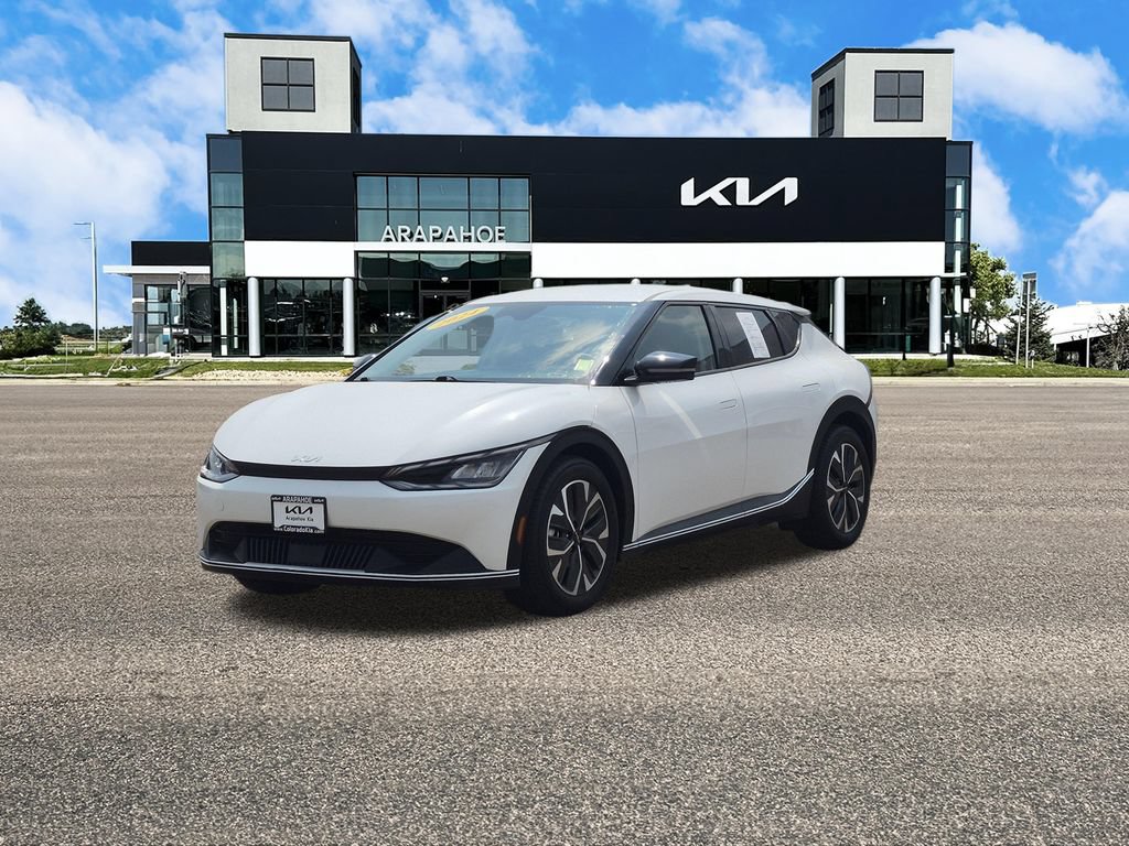 Certified 2024 Kia EV6 Light AWD/4WD image 4
