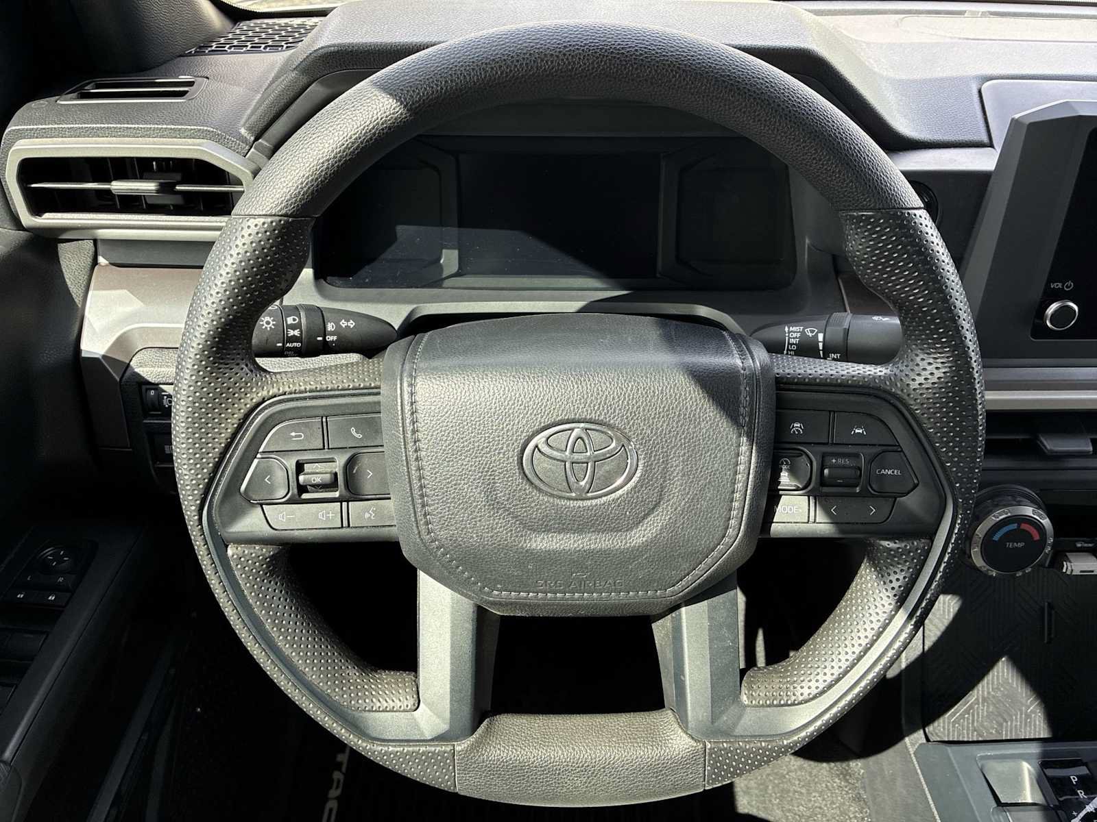 Used 2024 Toyota Tacoma SR5 AWD/4WD image 11