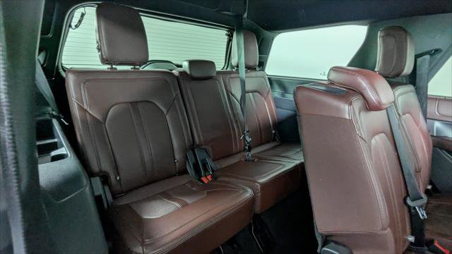 Used 2024 Ford Expedition Limited image 24