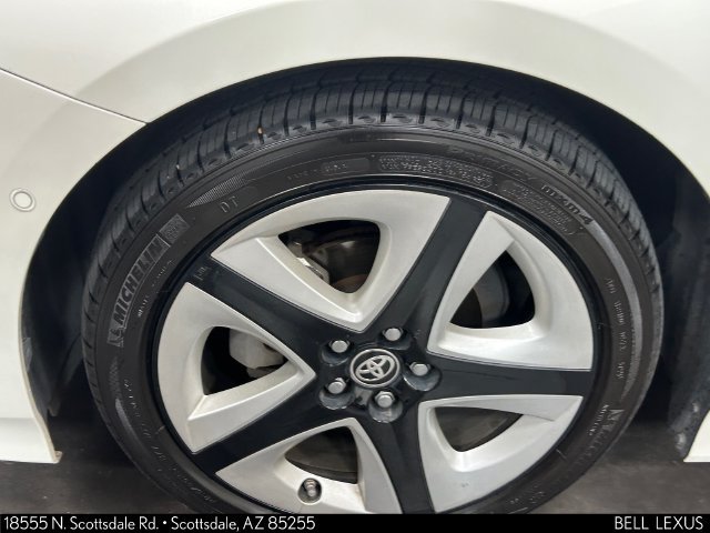 Used 2018 Toyota Prius Four Touring w/ Premium Convenience Package FWD image 8