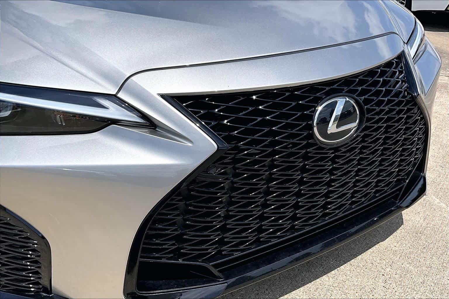 Used 2021 Lexus IS 350 F Sport w/ Accessory Package 2 RWD image 28