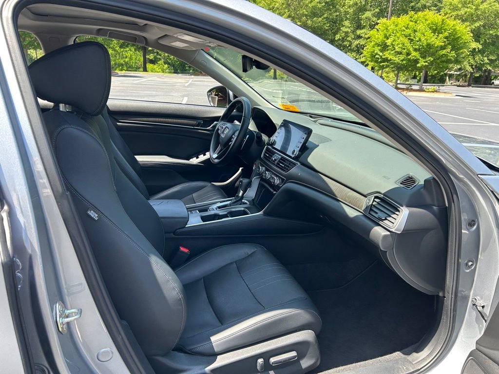 Used 2018 Honda Accord Touring image 36