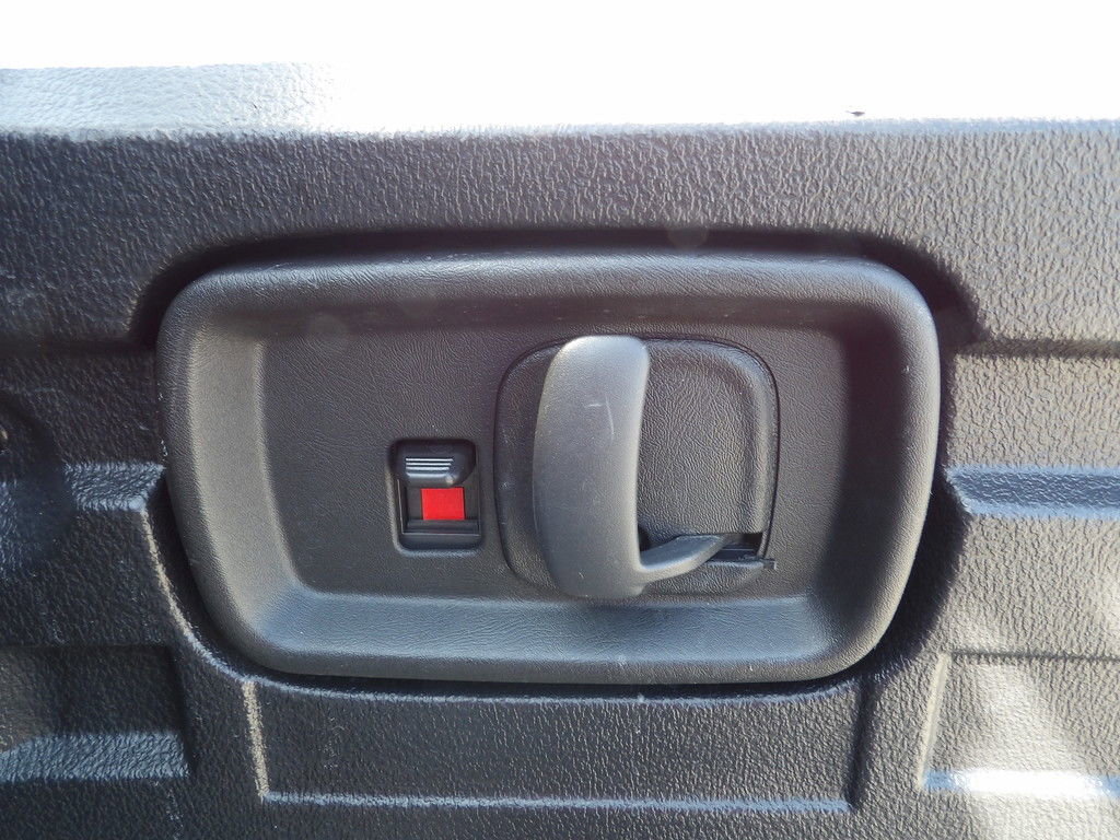 Used 2021 Chevrolet Express 3500 w/ Driver Convenience Package image 29