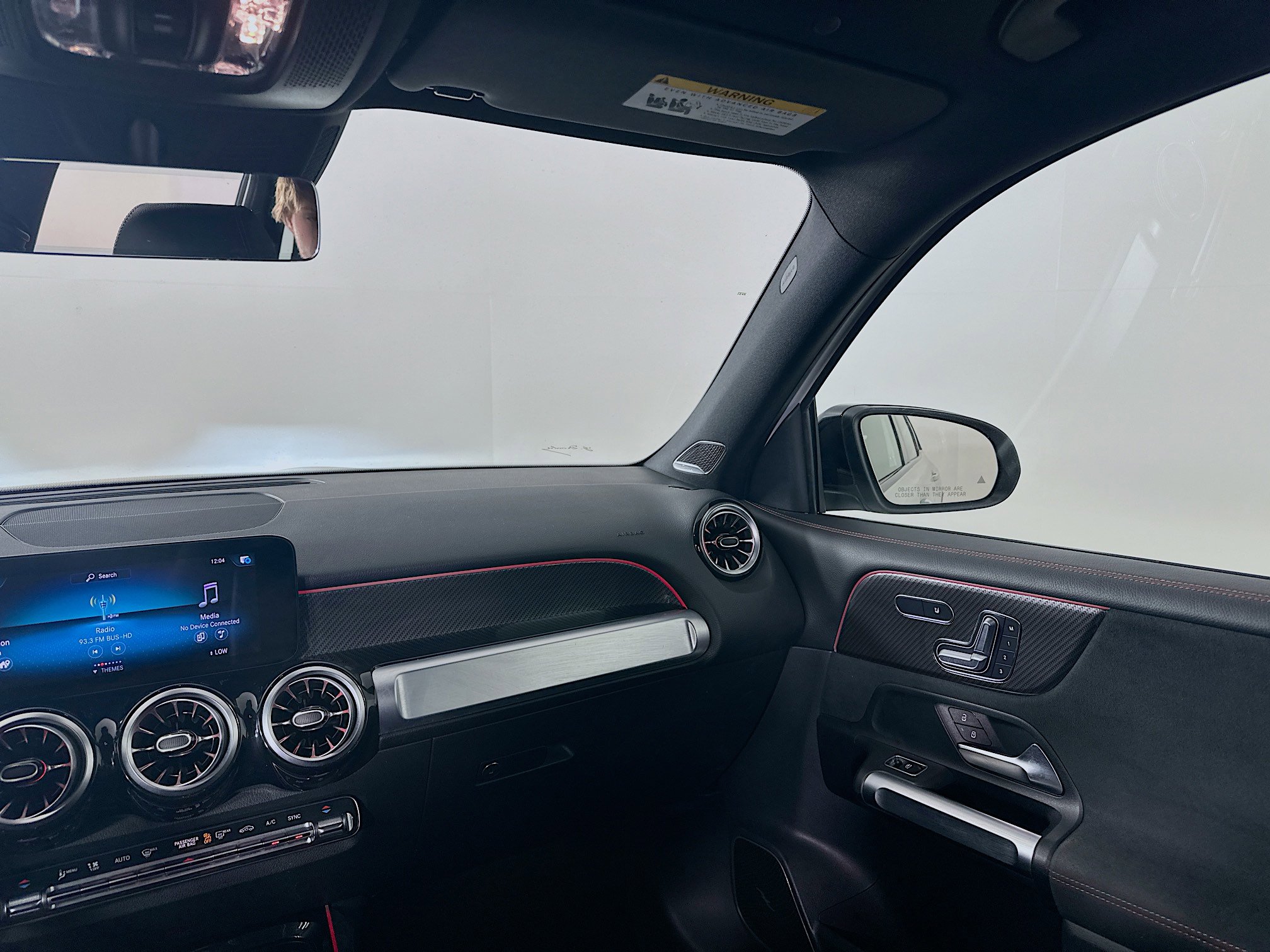 Certified 2023 Mercedes-Benz GLB 35 AMG 4MATIC image 31