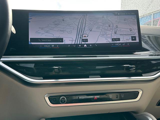 Certified 2024 BMW X6 xDrive40i w/ Executive Package image 35