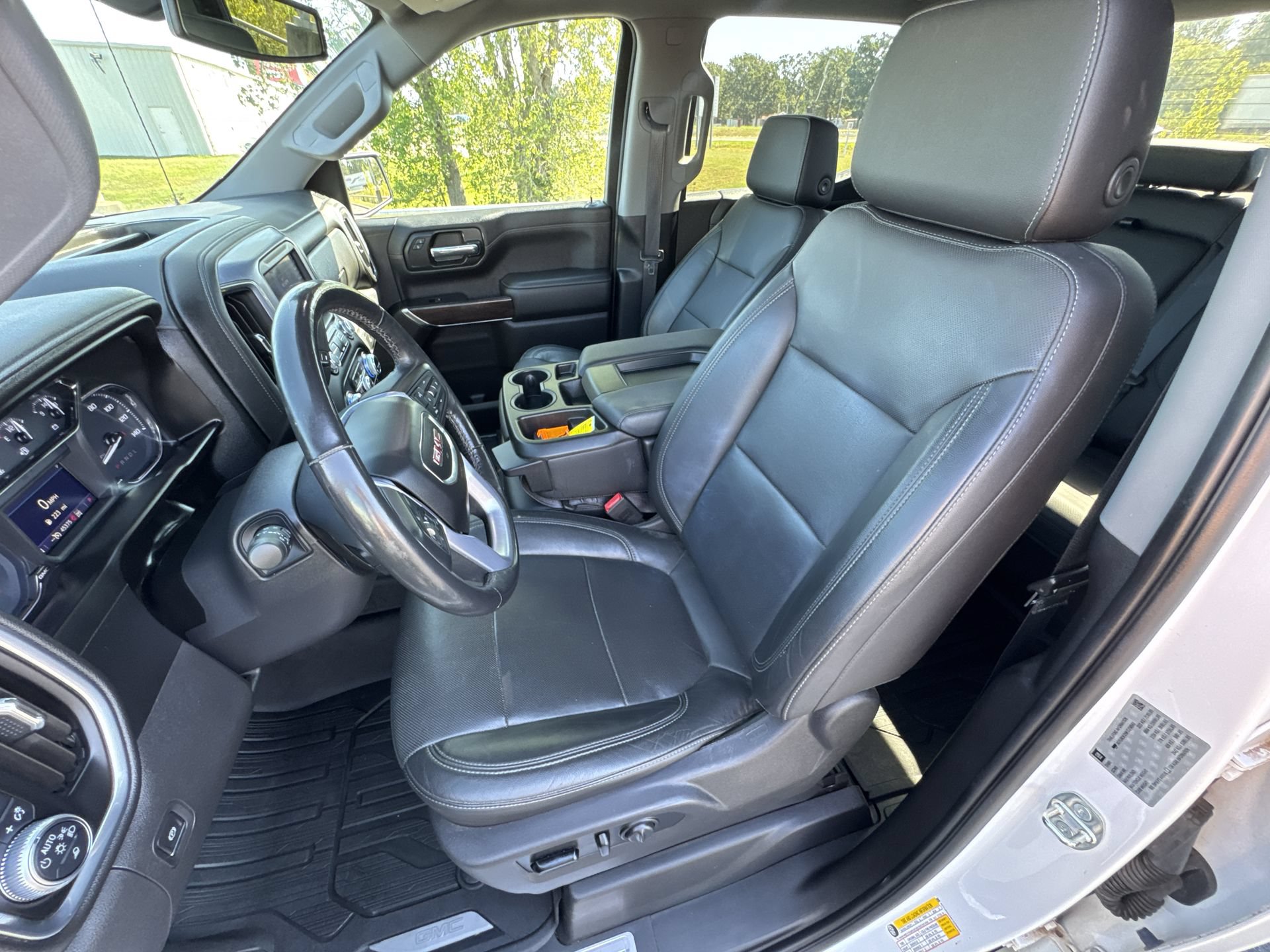 Certified 2019 GMC Sierra 1500 SLT w/ Driver Alert Package I AWD/4WD image 11