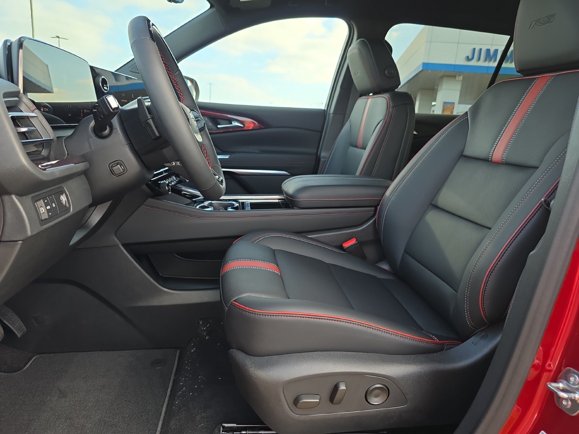 New 2027 Chevrolet Traverse RS FWD image 7