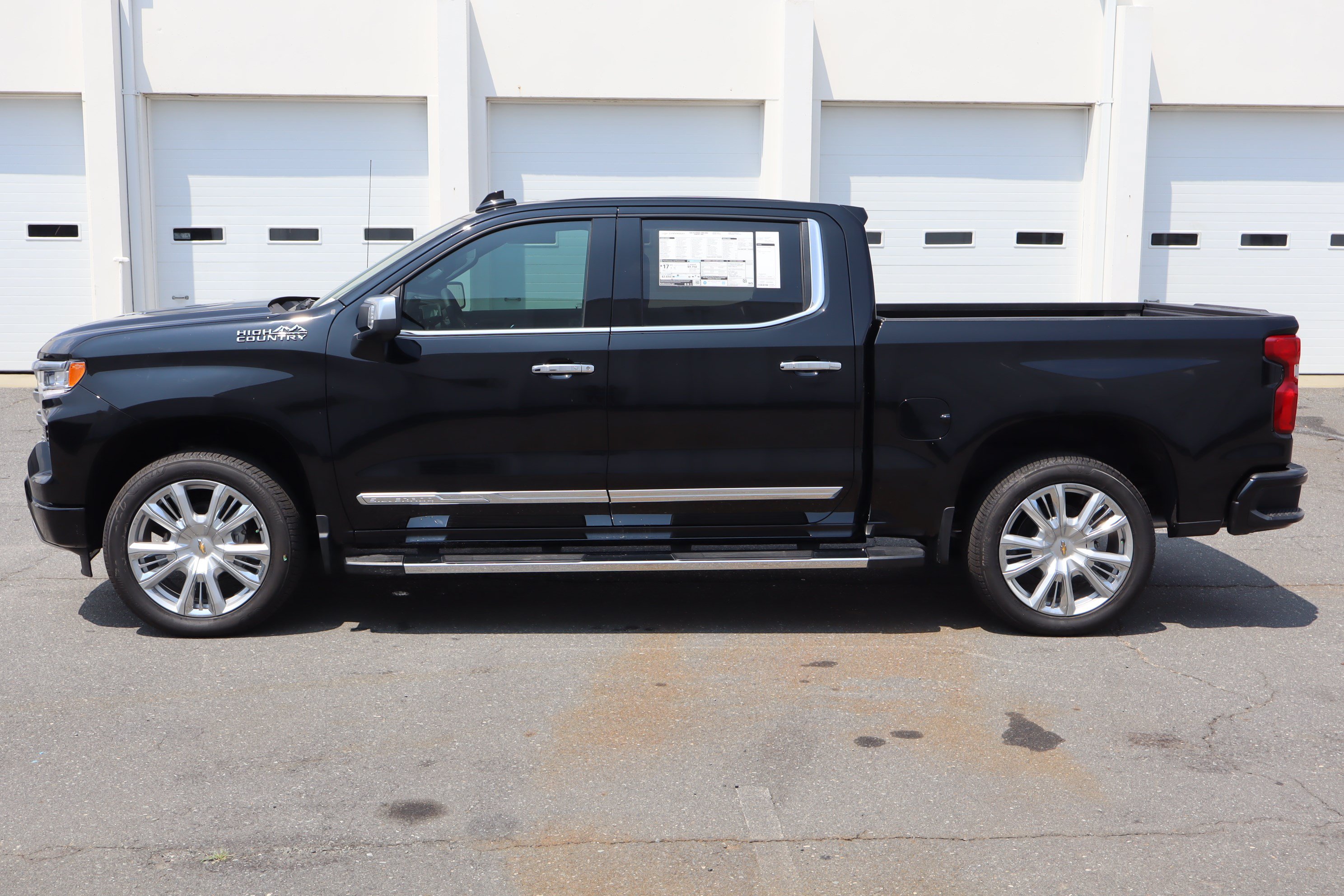 New 2026 Chevrolet Silverado 1500 High Country w/ High Country Premium Package AWD/4WD image 6