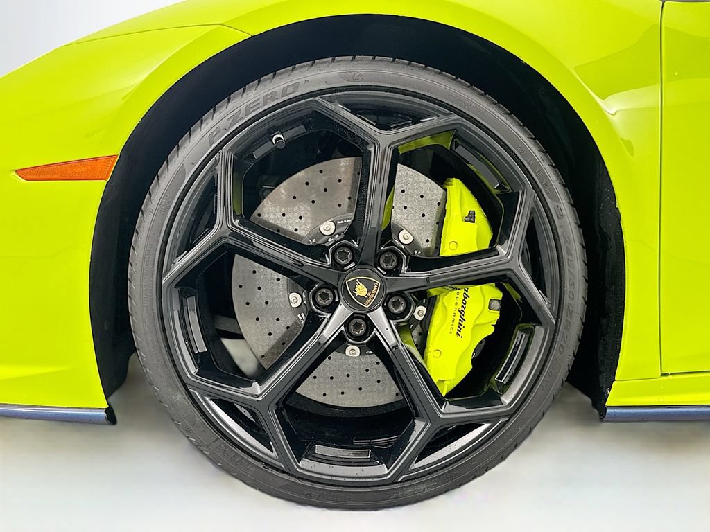 Used 2020 Lamborghini Huracan EVO AWD/4WD image 34