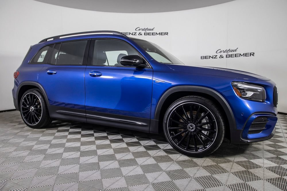 Used 2025 Mercedes-Benz GLB 35 AMG 4MATIC image 2