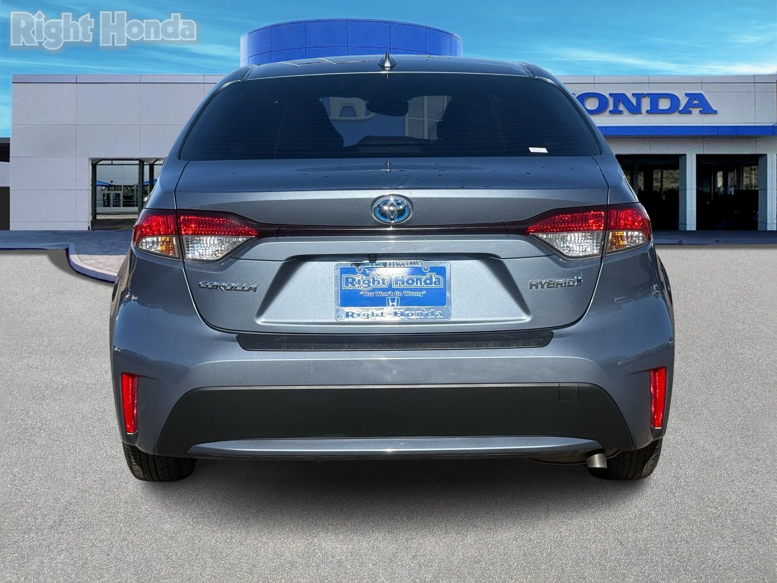 Used 2022 Toyota Corolla LE image 6