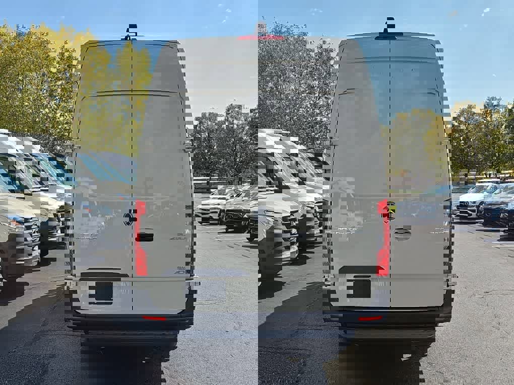 New 2026 Mercedes-Benz Sprinter 2500 video 3