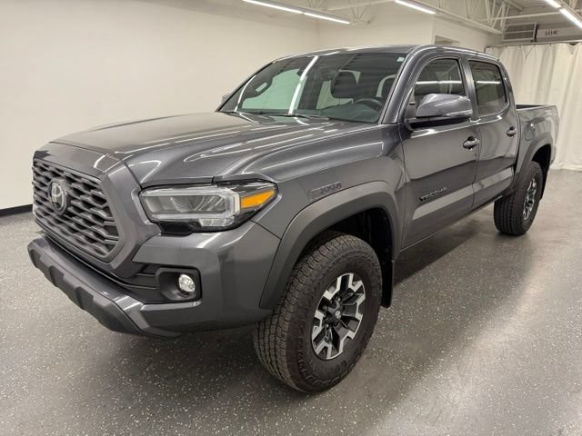Certified 2023 Toyota Tacoma TRD Off-Road AWD/4WD image 5