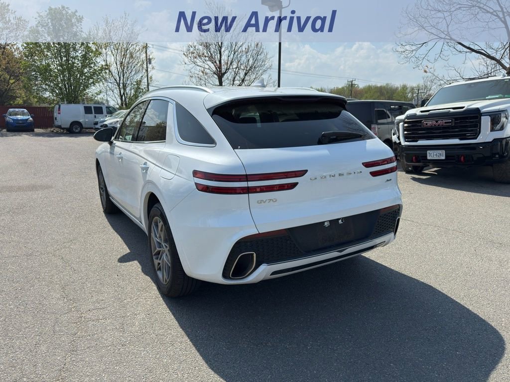 Used 2025 Genesis GV70 2.5T AWD/4WD image 4