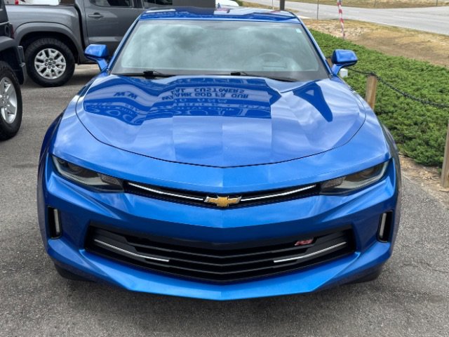 Used 2016 Chevrolet Camaro LT RWD image 3