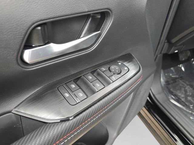 New 2027 Nissan Kicks SR w/ SR Premium Package FWD image 28