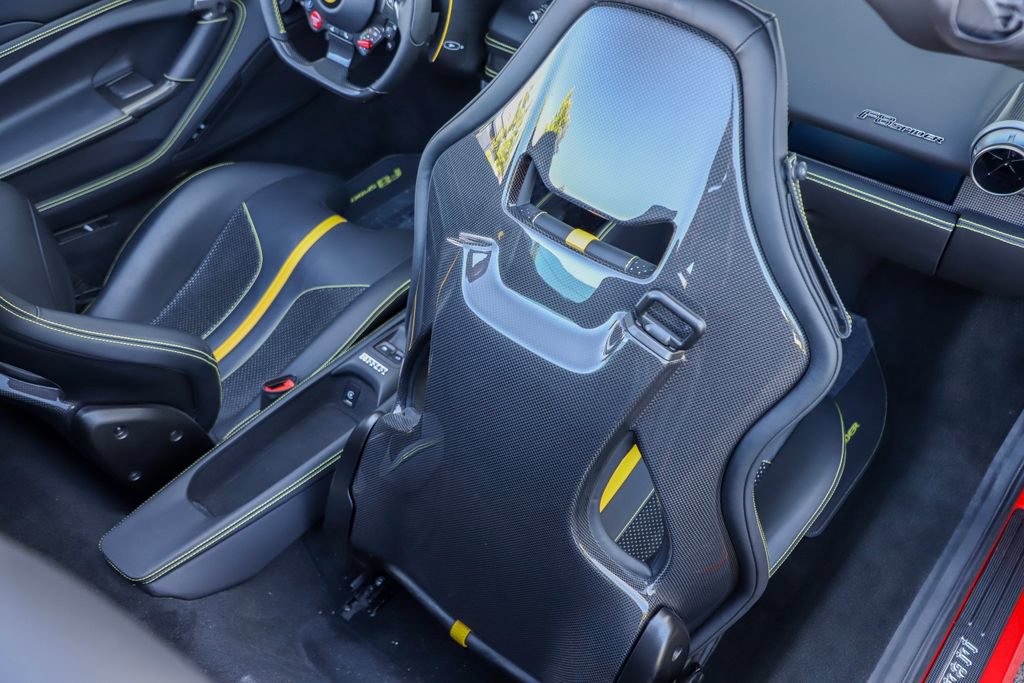 Certified 2022 Ferrari F8 Tributo RWD image 61
