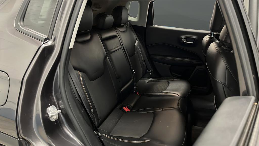 Used 2018 Jeep Compass Latitude w/ Popular Equipment Group AWD/4WD image 25