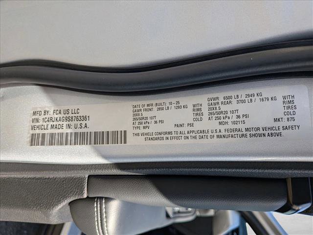 New 2025 Jeep Grand Cherokee L Altitude image 20