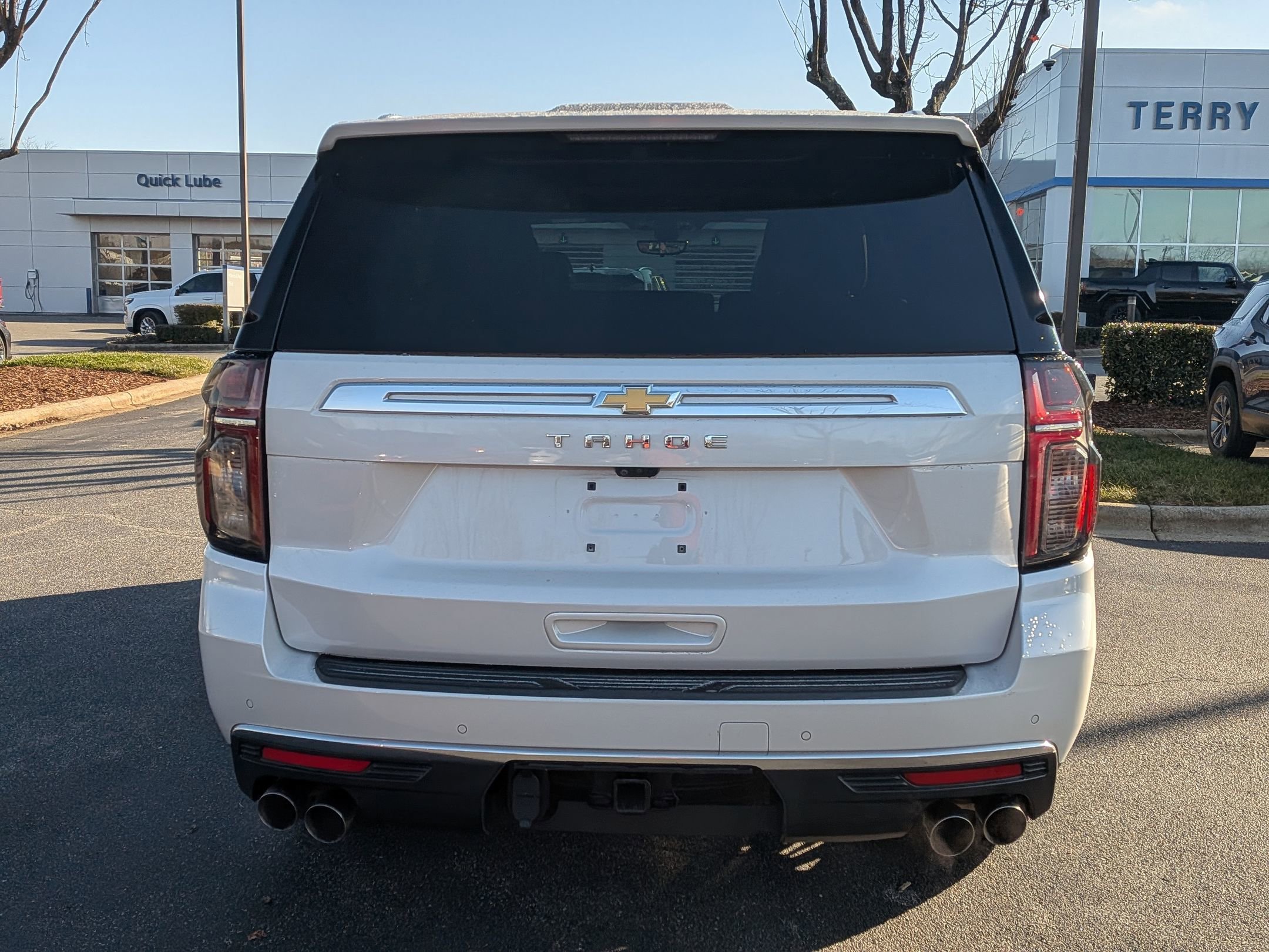 Used 2021 Chevrolet Tahoe High Country w/ Premium Package image 8