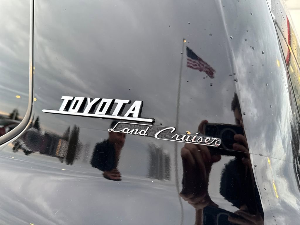 Certified 2021 Toyota Land Cruiser Heritage Edition image 34