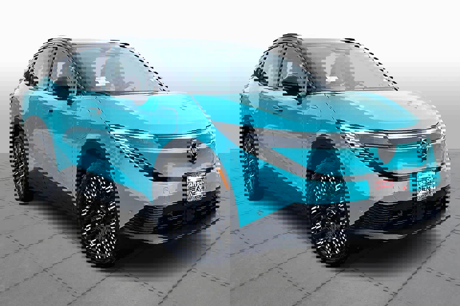 New 2026 Nissan Leaf Platinum+ image 2