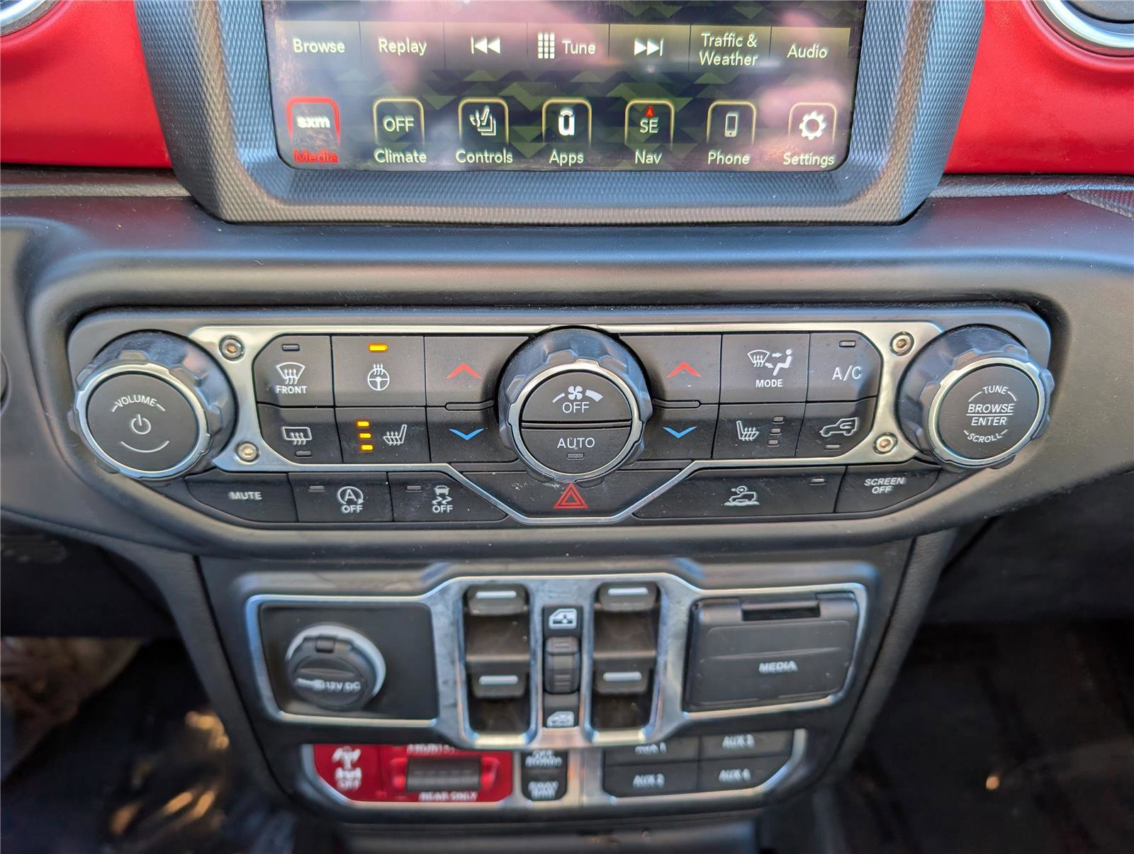 Used 2022 Jeep Gladiator Rubicon w/ Cold Weather Group image 25