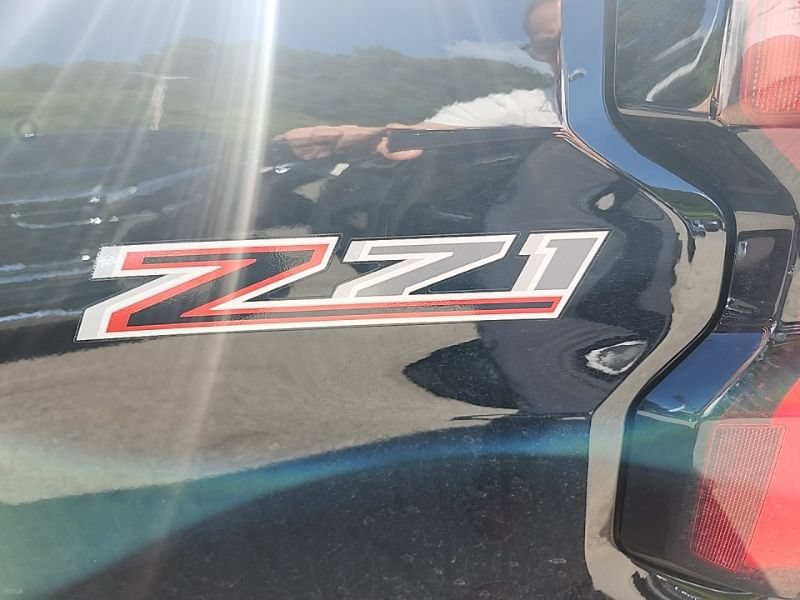 Used 2025 Chevrolet Colorado Z71 AWD/4WD image 5