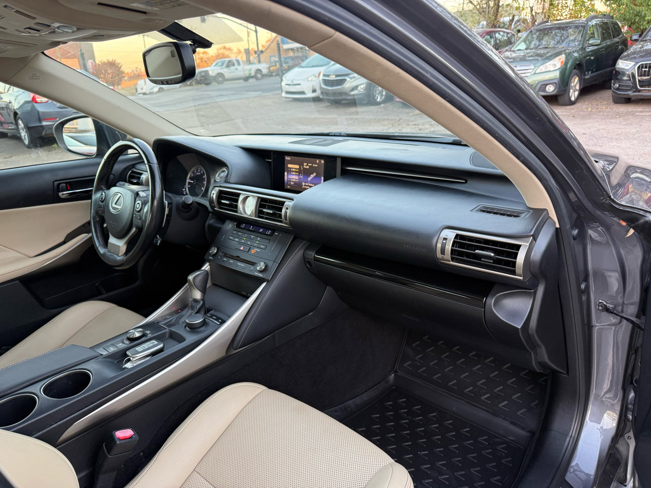 Used 2016 Lexus IS 200t image 17