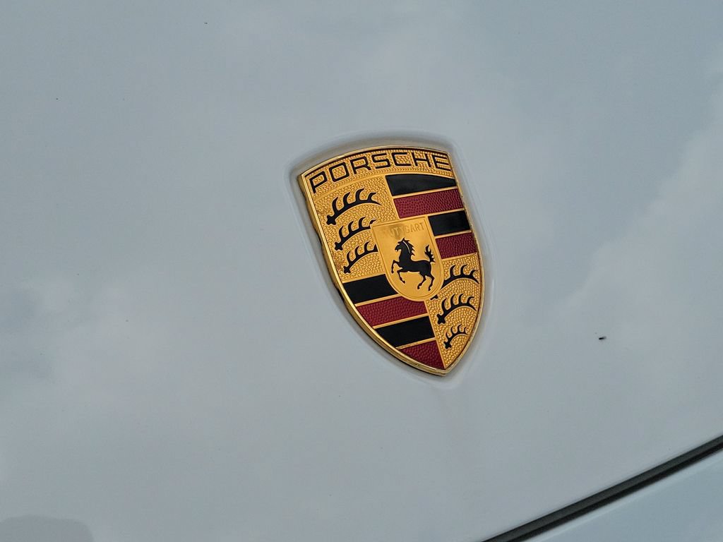 Used 2022 Porsche Cayenne AWD/4WD image 9