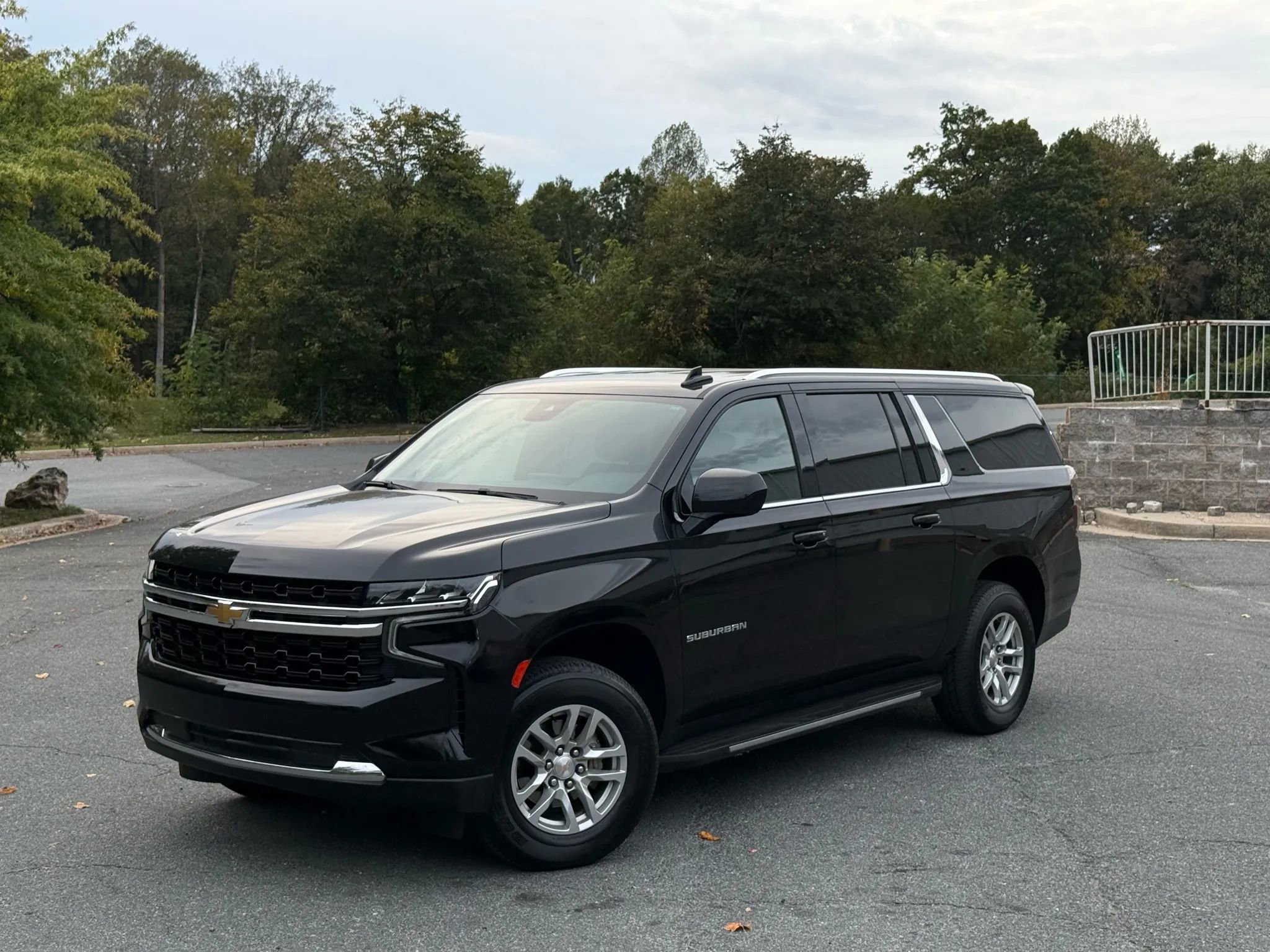 Used 2024 Chevrolet Suburban LS