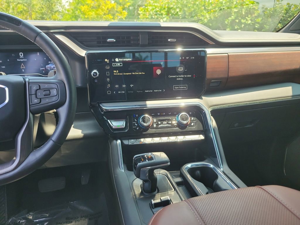 Used 2024 GMC Sierra 1500 Denali Ultimate AWD/4WD image 19
