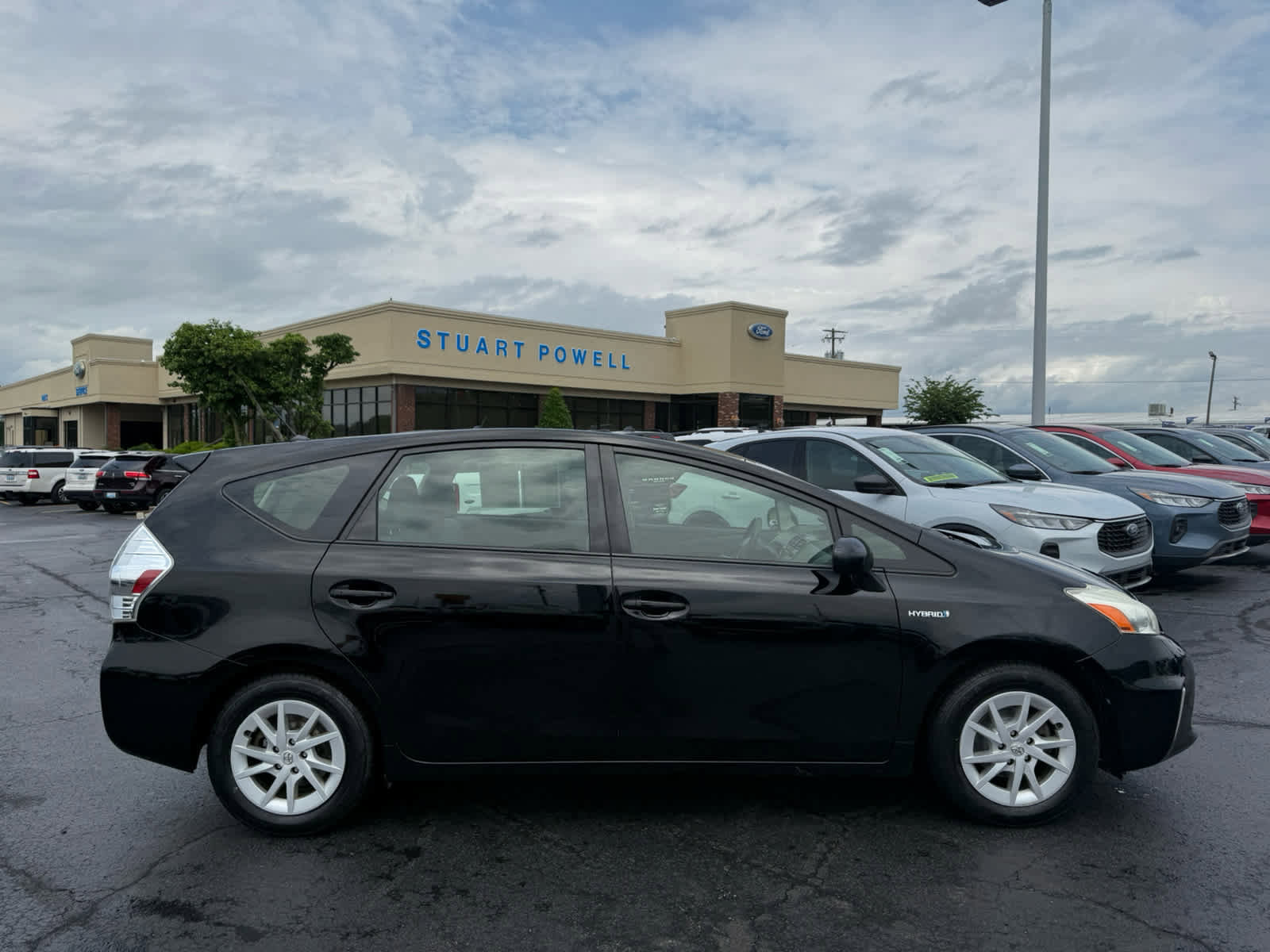Used 2013 Toyota Prius V Two FWD image 16