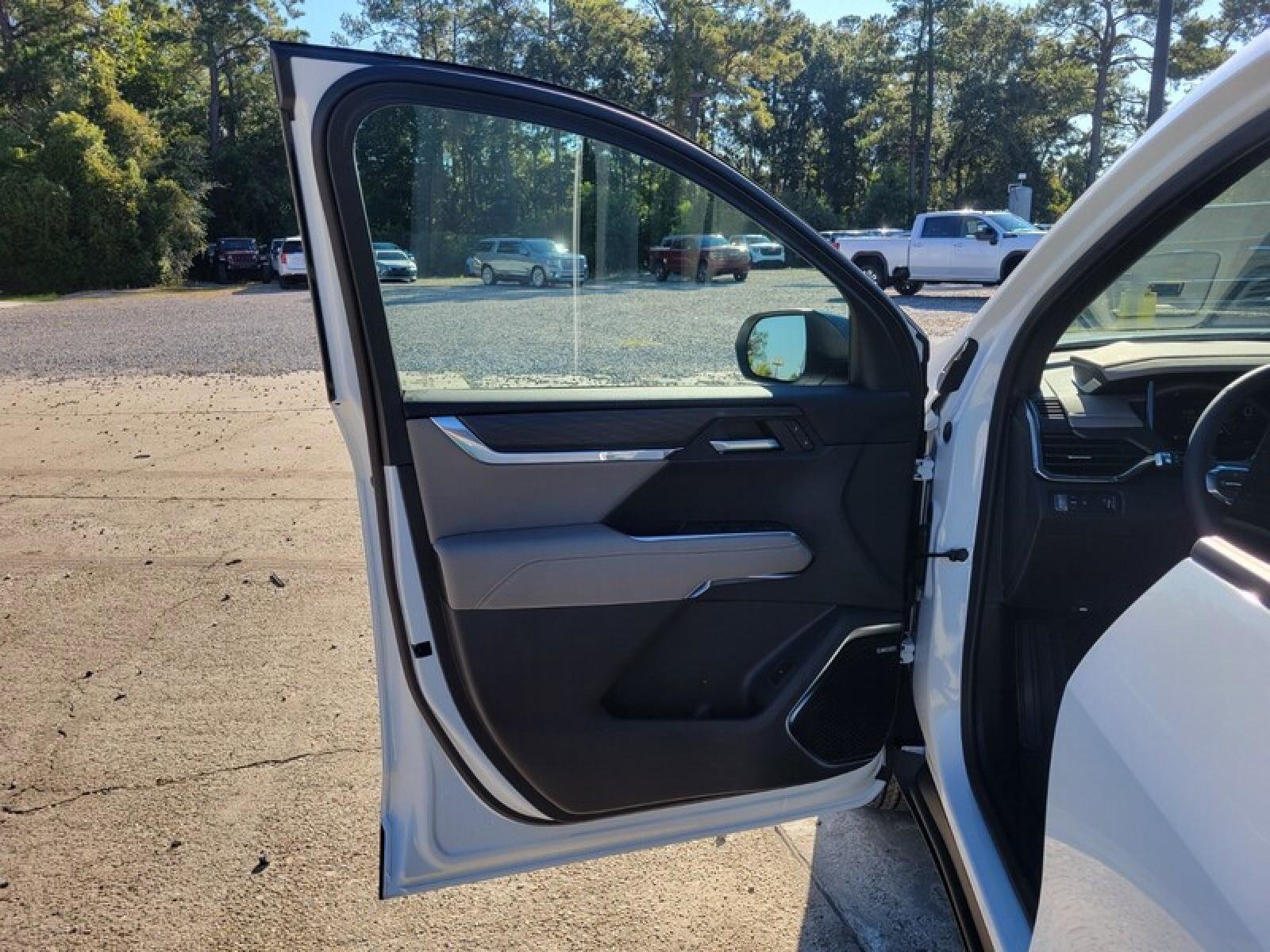 New 2026 GMC Acadia Elevation image 13