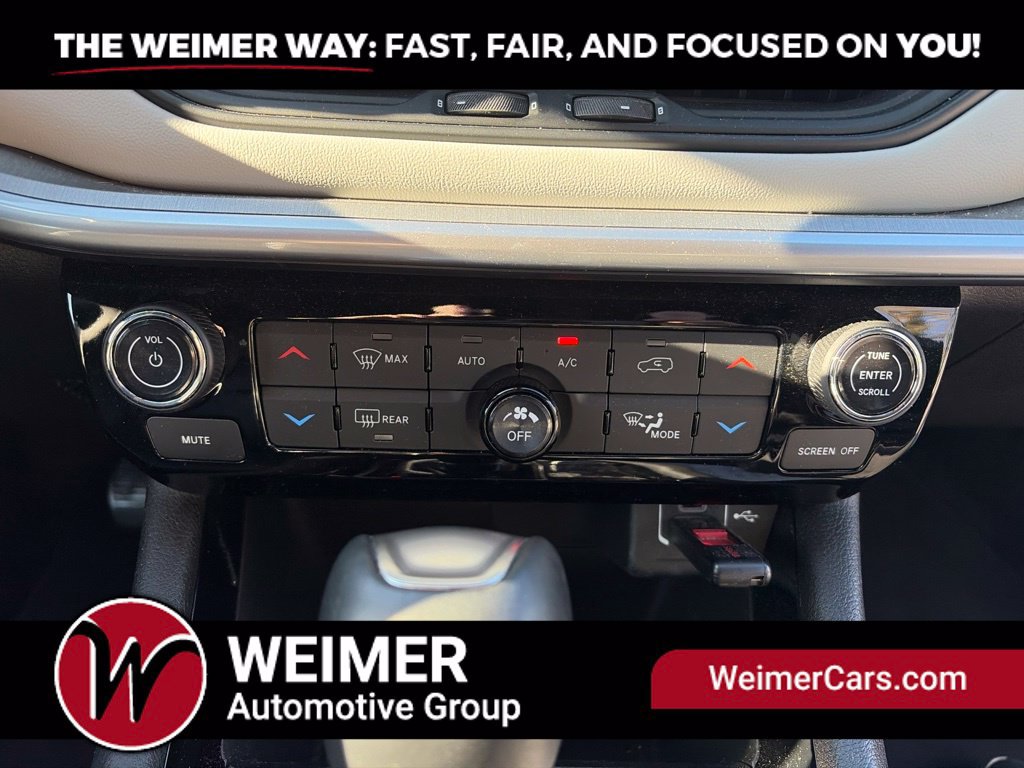 Used 2025 Jeep Compass Limited AWD/4WD image 18