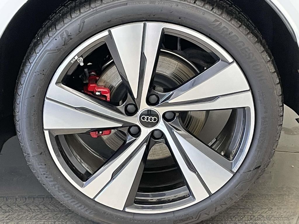 New 2025 Audi SQ5 Premium Plus image 12