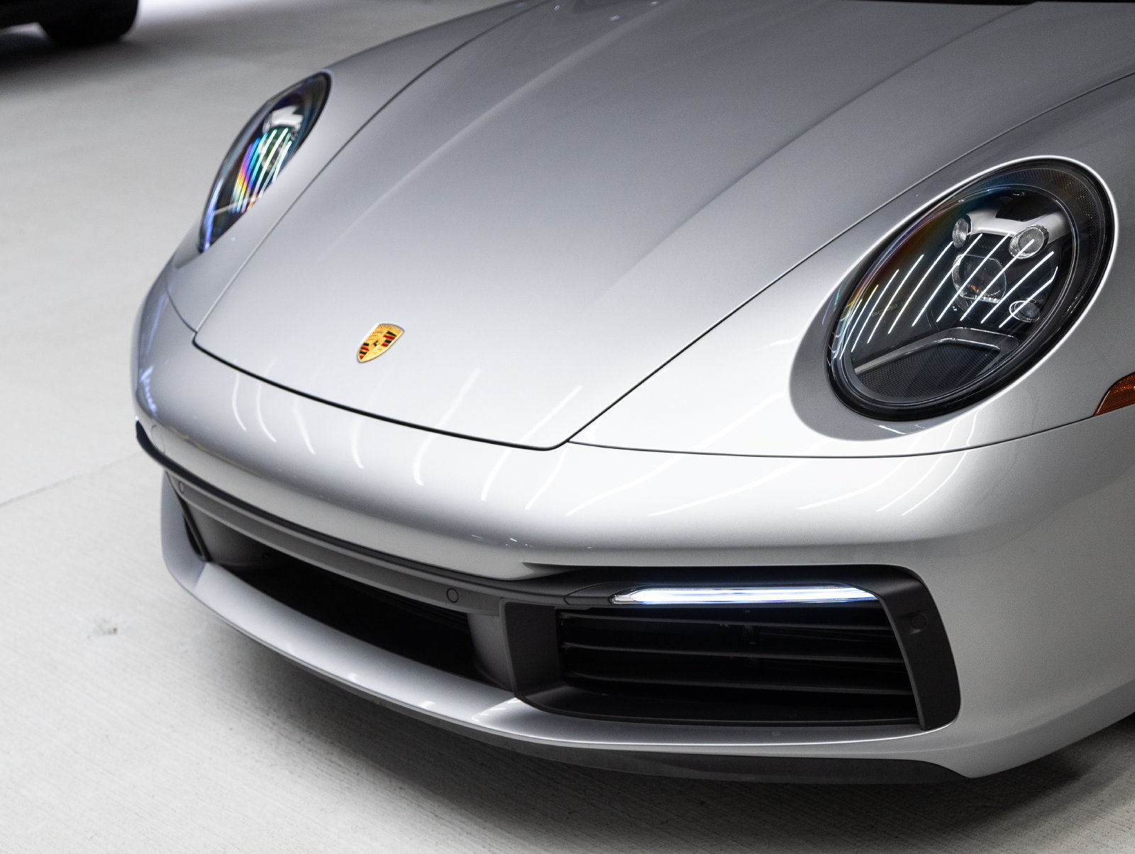 Certified 2022 Porsche 911 Carrera RWD image 31