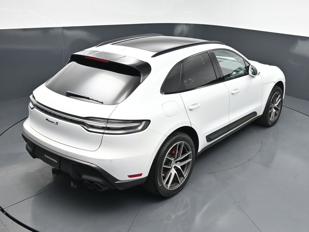 Certified 2023 Porsche Macan S AWD/4WD image 16