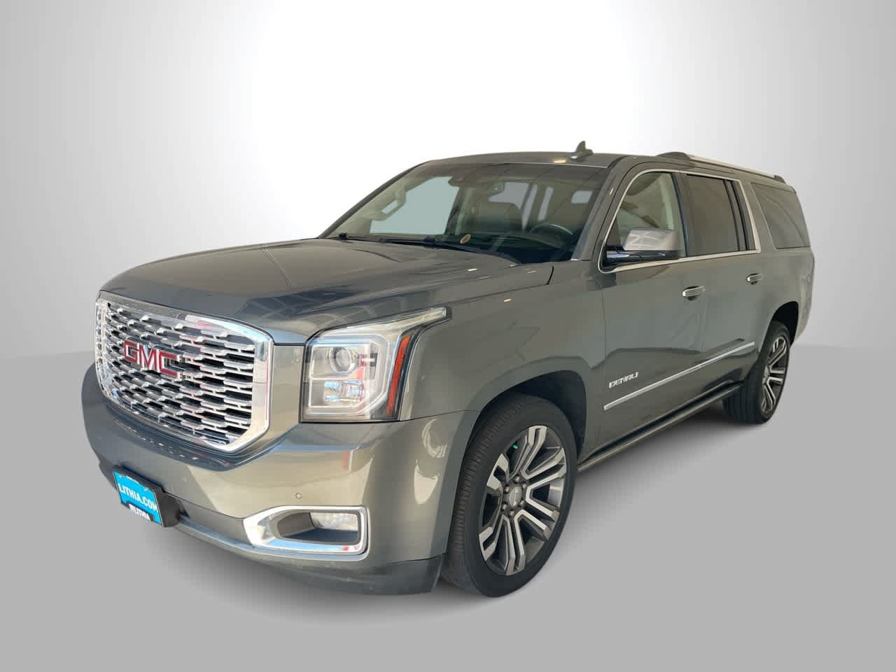Used 2018 GMC Yukon XL Denali w/ Denali Ultimate Package AWD/4WD image 1