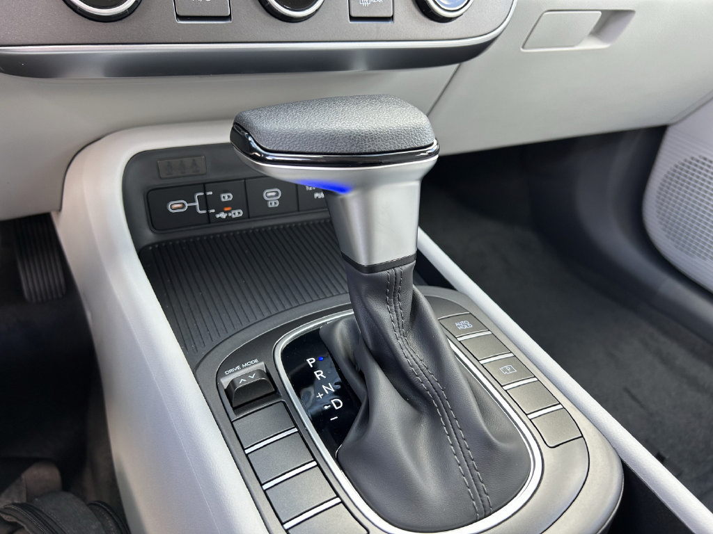 New 2027 Hyundai Kona SE FWD image 27
