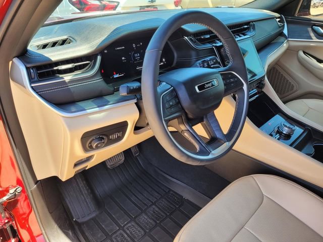 Used 2024 Jeep Grand Cherokee L Limited w/ Luxury Tech Group II AWD/4WD image 33