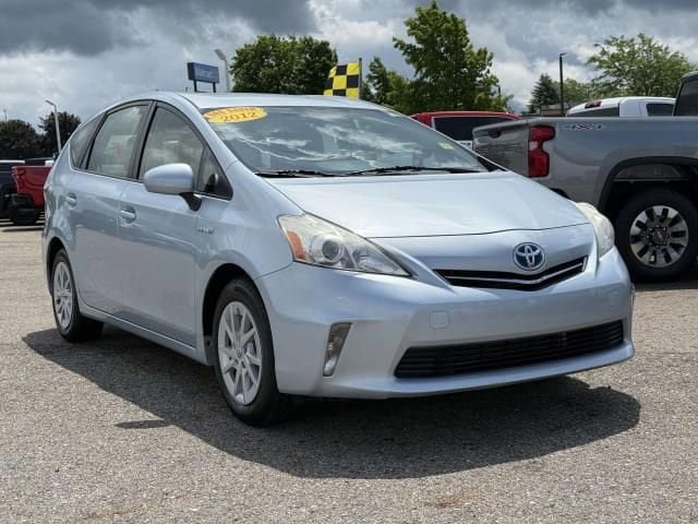 Used 2012 Toyota Prius V Three FWD image 4