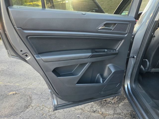 Used 2019 Volkswagen Atlas SEL R-Line AWD/4WD image 39