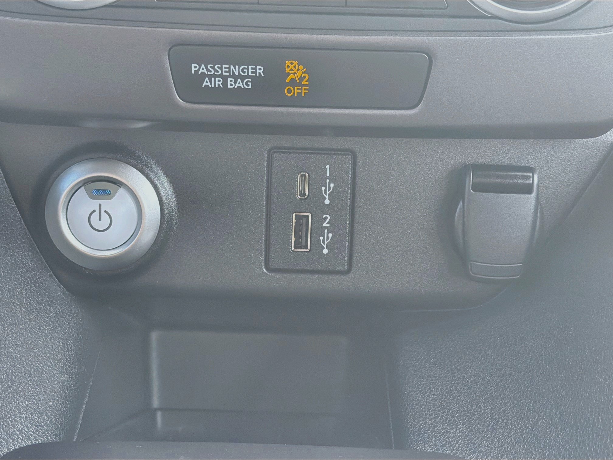 Used 2025 Nissan Leaf S FWD image 25