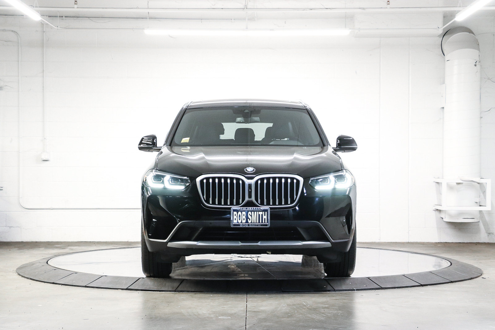 Used 2024 BMW X3 sDrive30i w/ Convenience Package RWD image 2